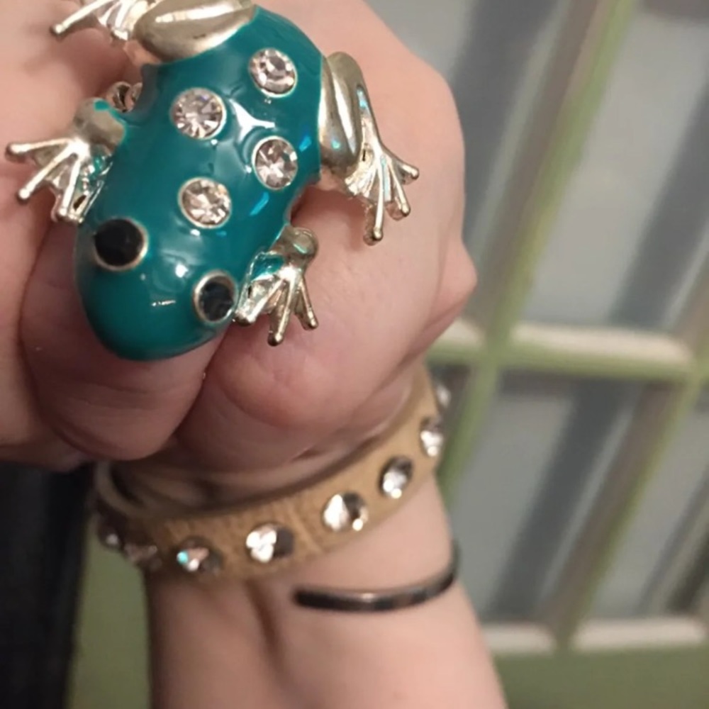 Green Frog Rhinstone Stretchy Ring - Picture 2 of 4